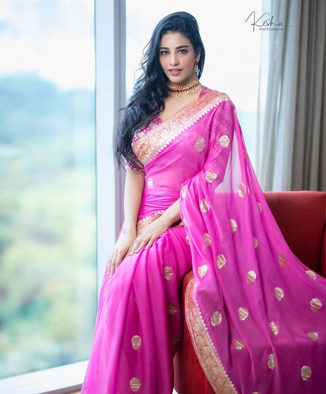 Colorful Looks Of Daksha Nagarkar